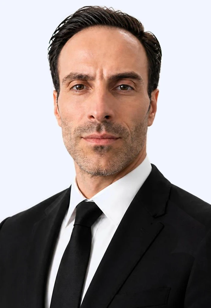 Alejandro De La Parra Solomon